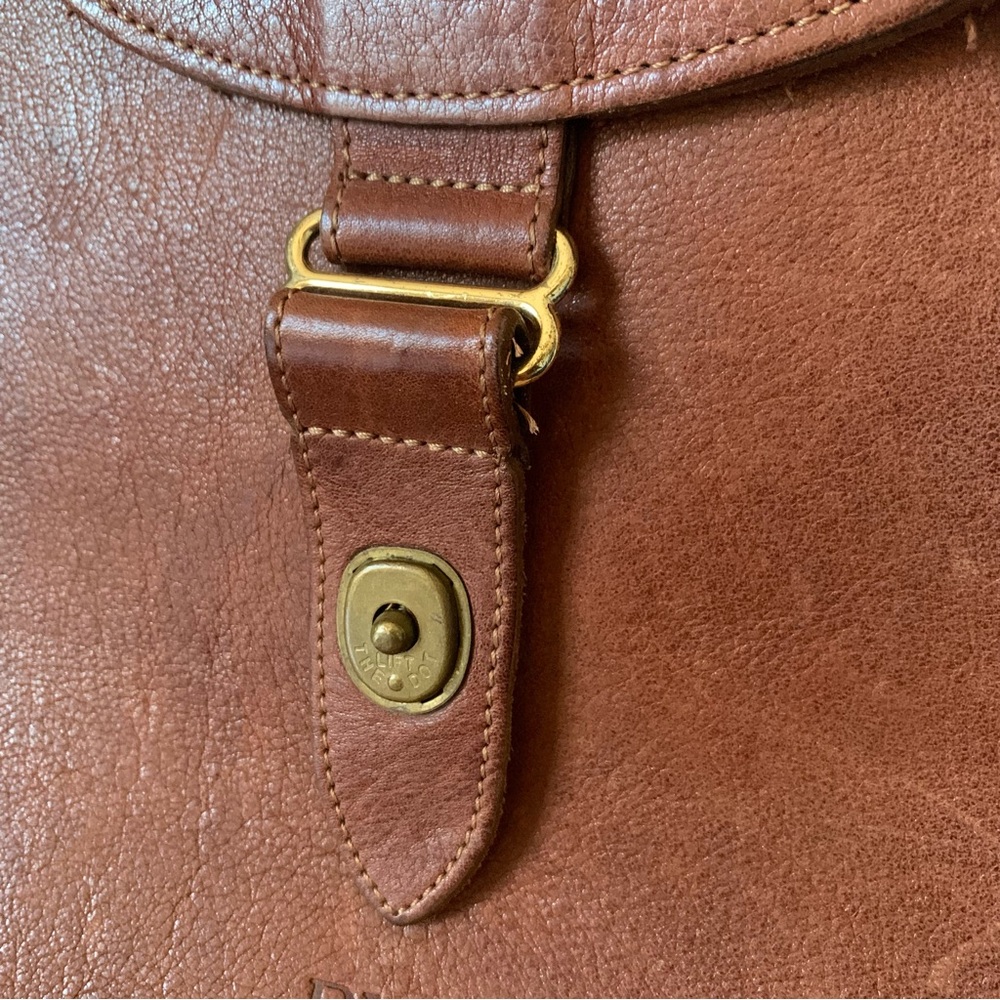 Col. Littleton Fine Leather Vintage Tablet Bag - Picture 3 of 7